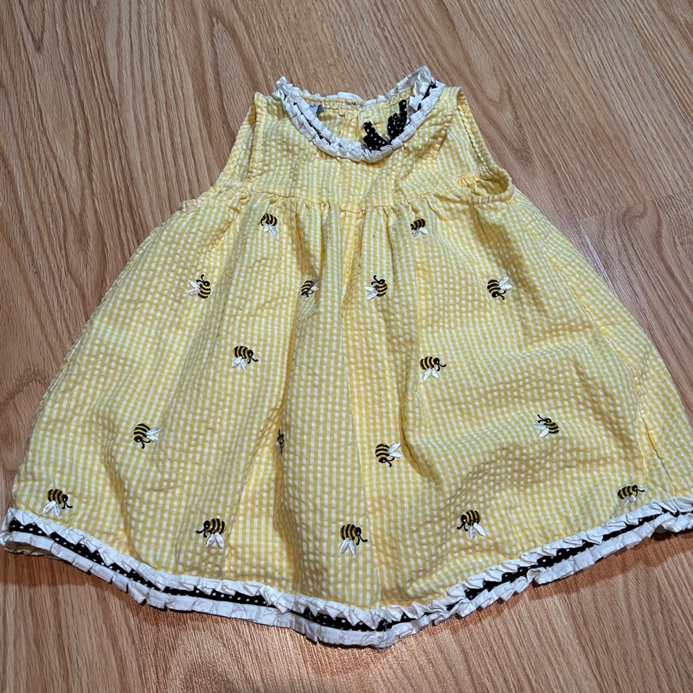 Samara Girls 3T Yellow Gingham Seersucker Bee Embroidered Ruffle Dress